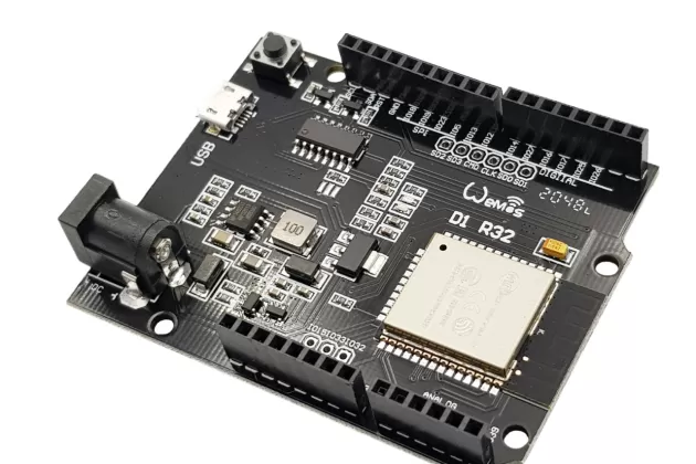 ESP32 WiFi Bluetooth Uno R3